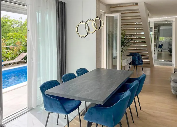 Beautiful In With Kitchen بيت للعطل
