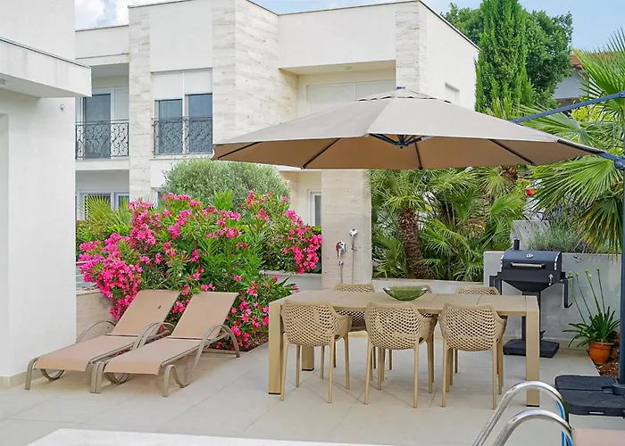 Beautiful In With Kitchen بيت للعطل *