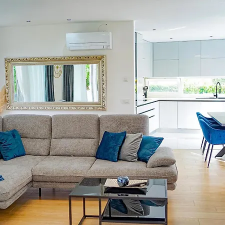 Case de vacanță Beautiful In With Kitchen